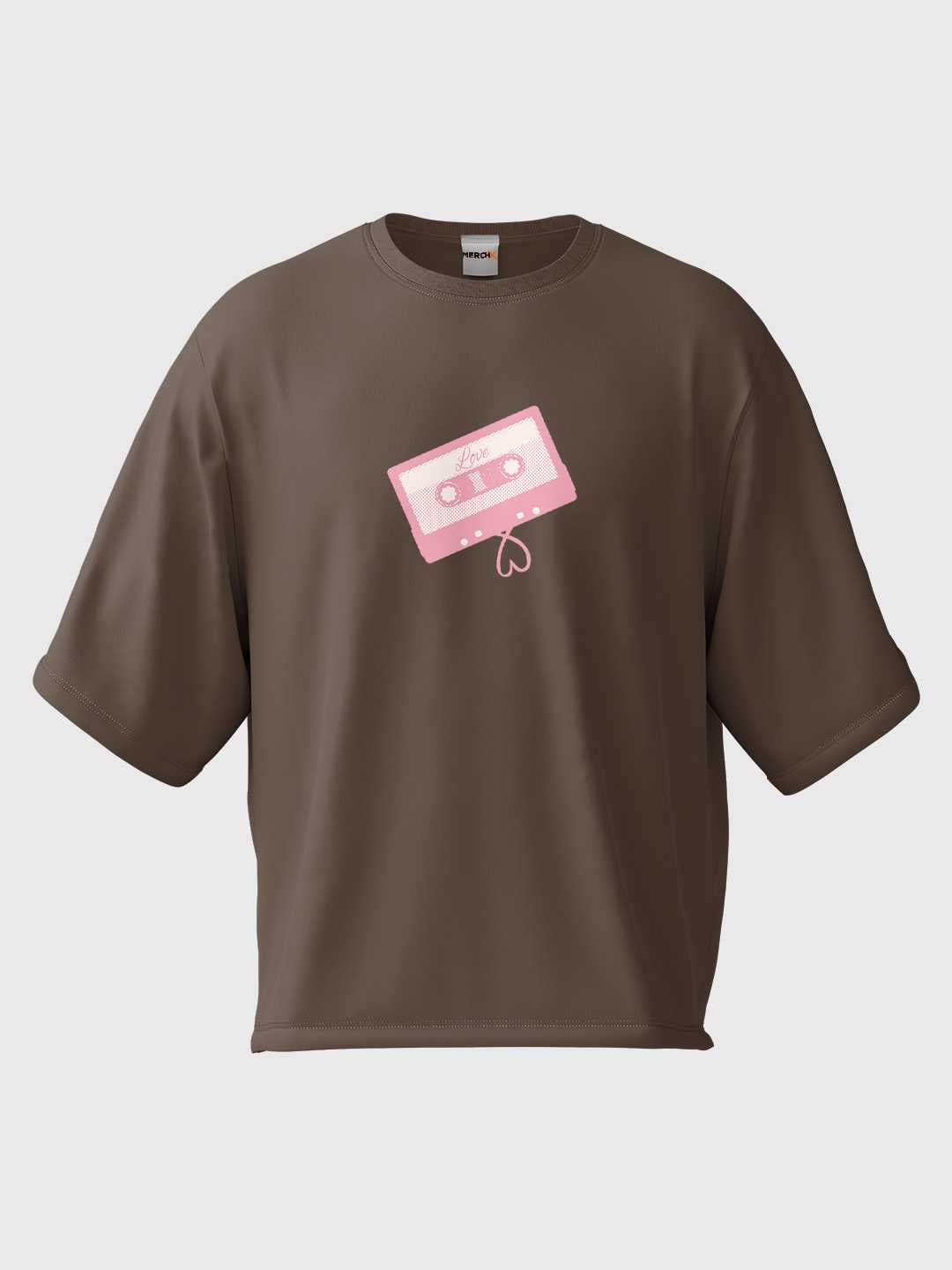 Love is all we need Oversized Tee