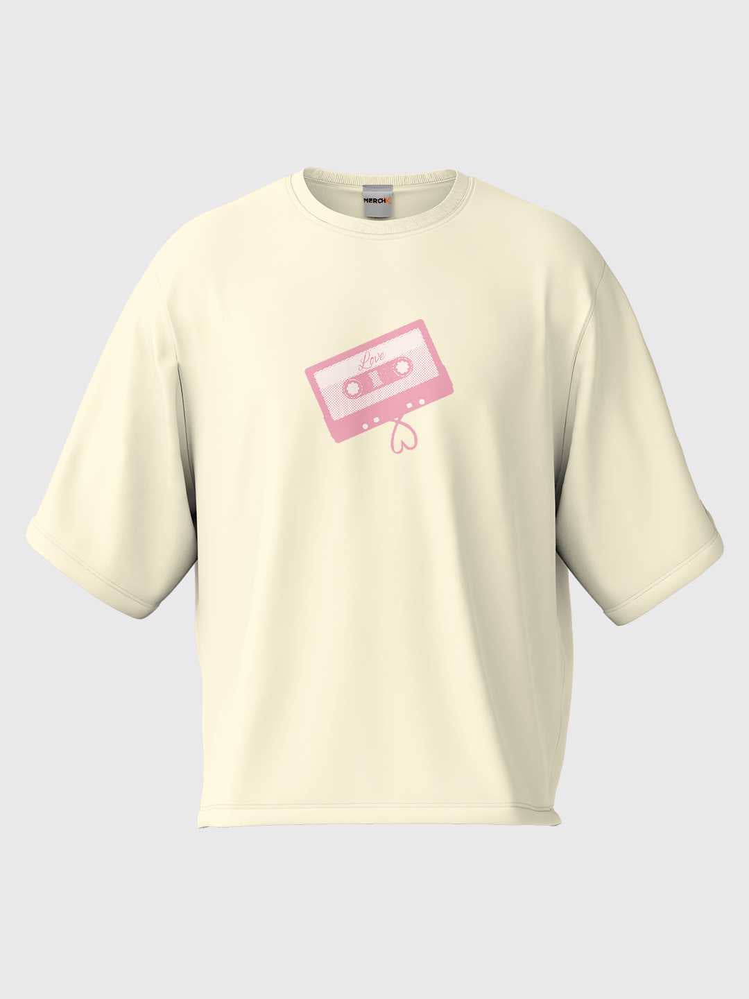 Love is all we need Oversized Tee