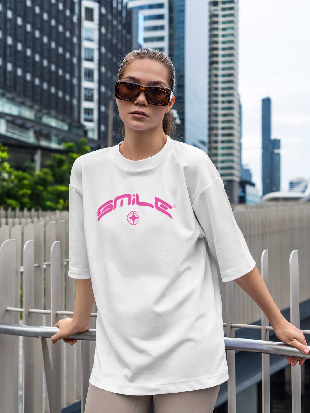 Smile Oversized Tee
