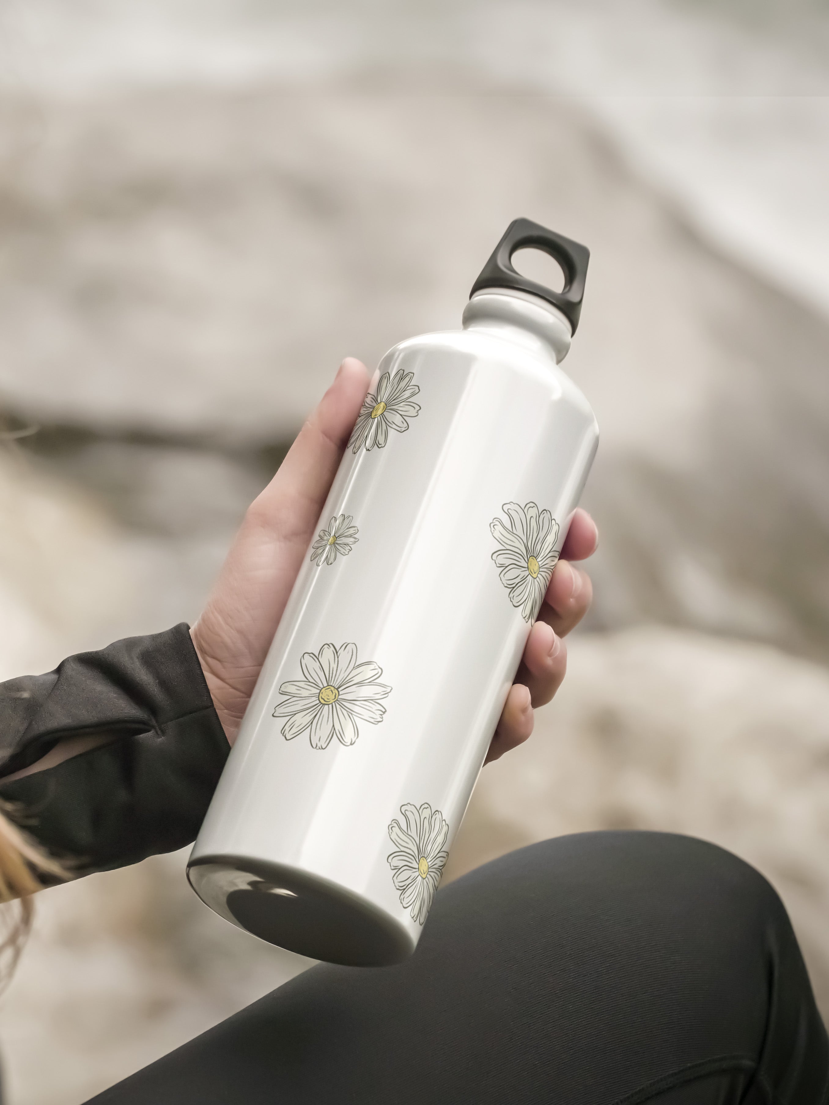 Daisy Flower Pattern Graphic Metal Bottle
