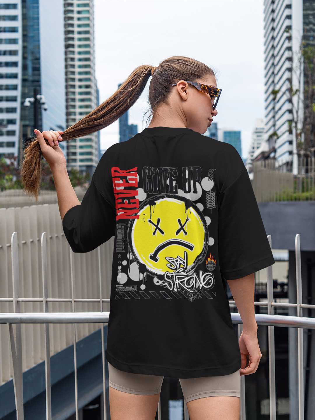 Never Give up Oversized Tee