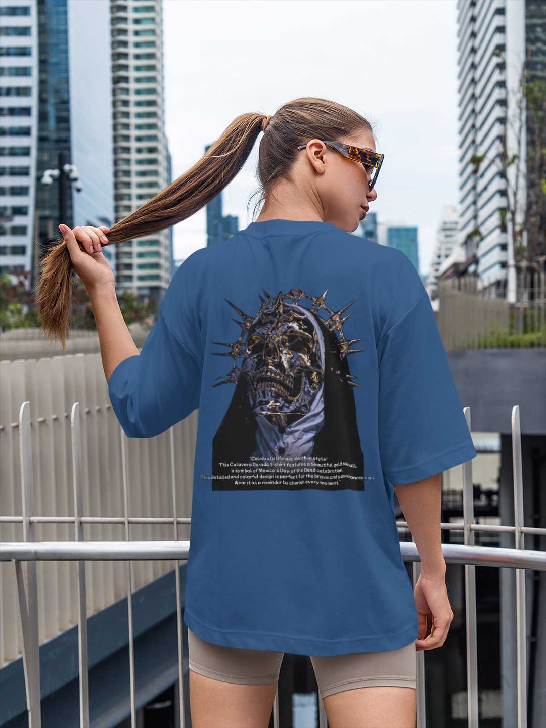 Calavera Dorada Oversized Tee
