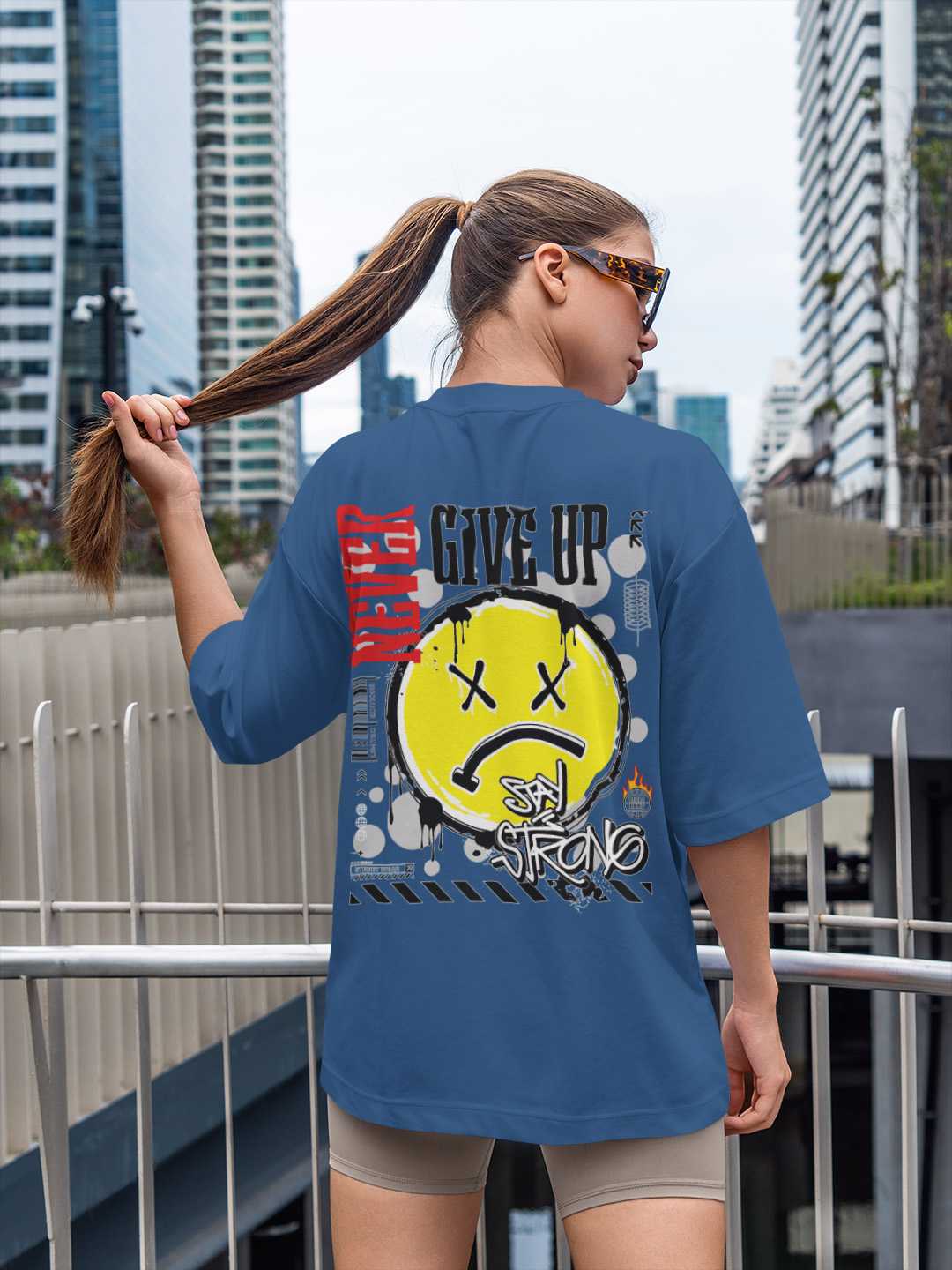 Never Give up Oversized Tee