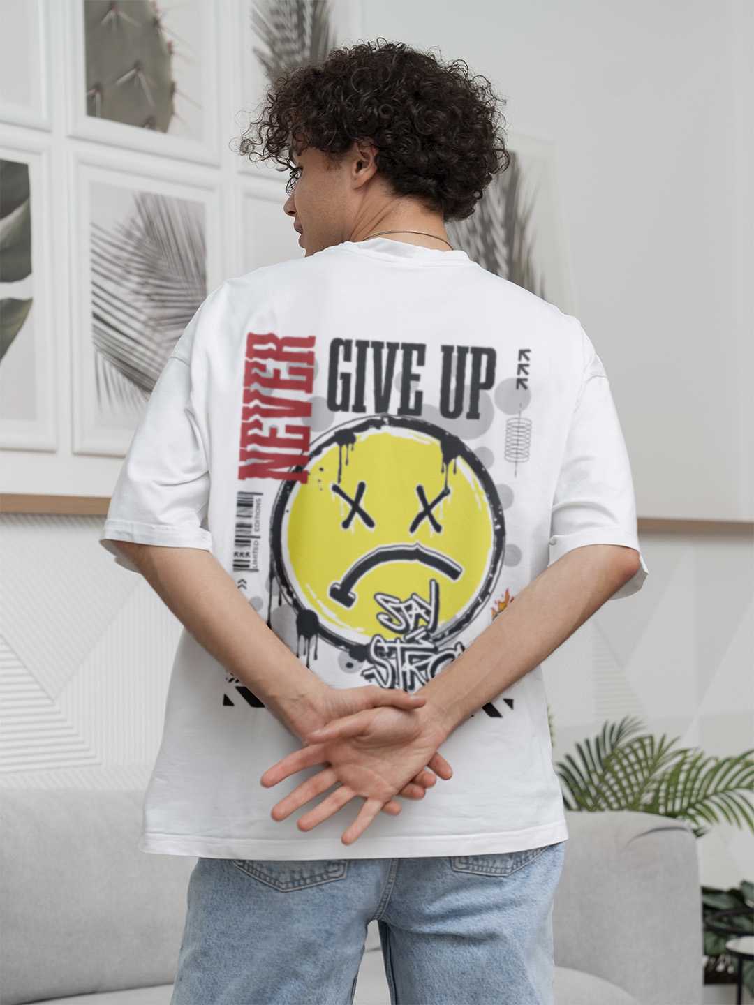 Never Give up Oversized Tee