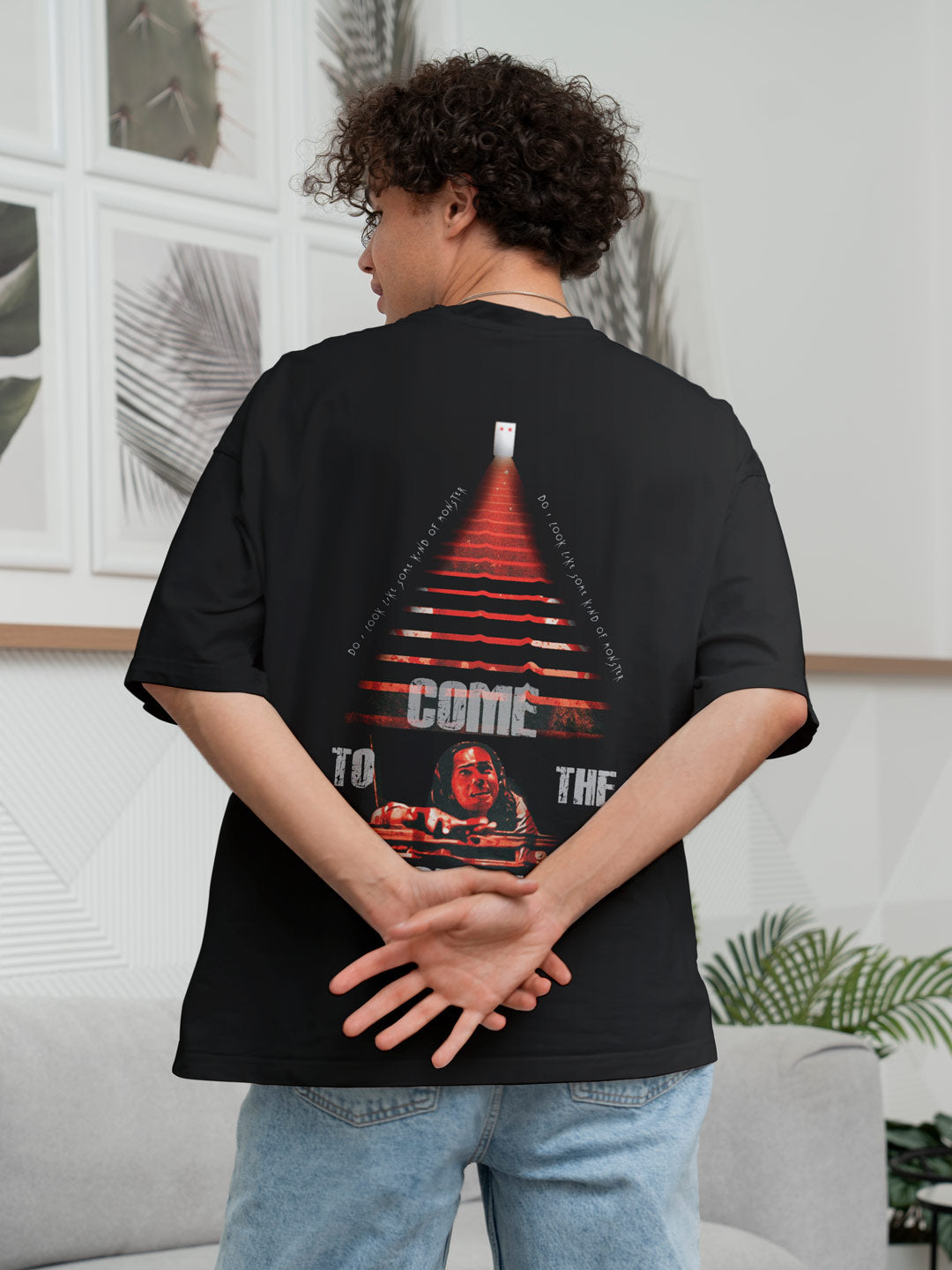 House of Hollow Eyes - Oversized Tee