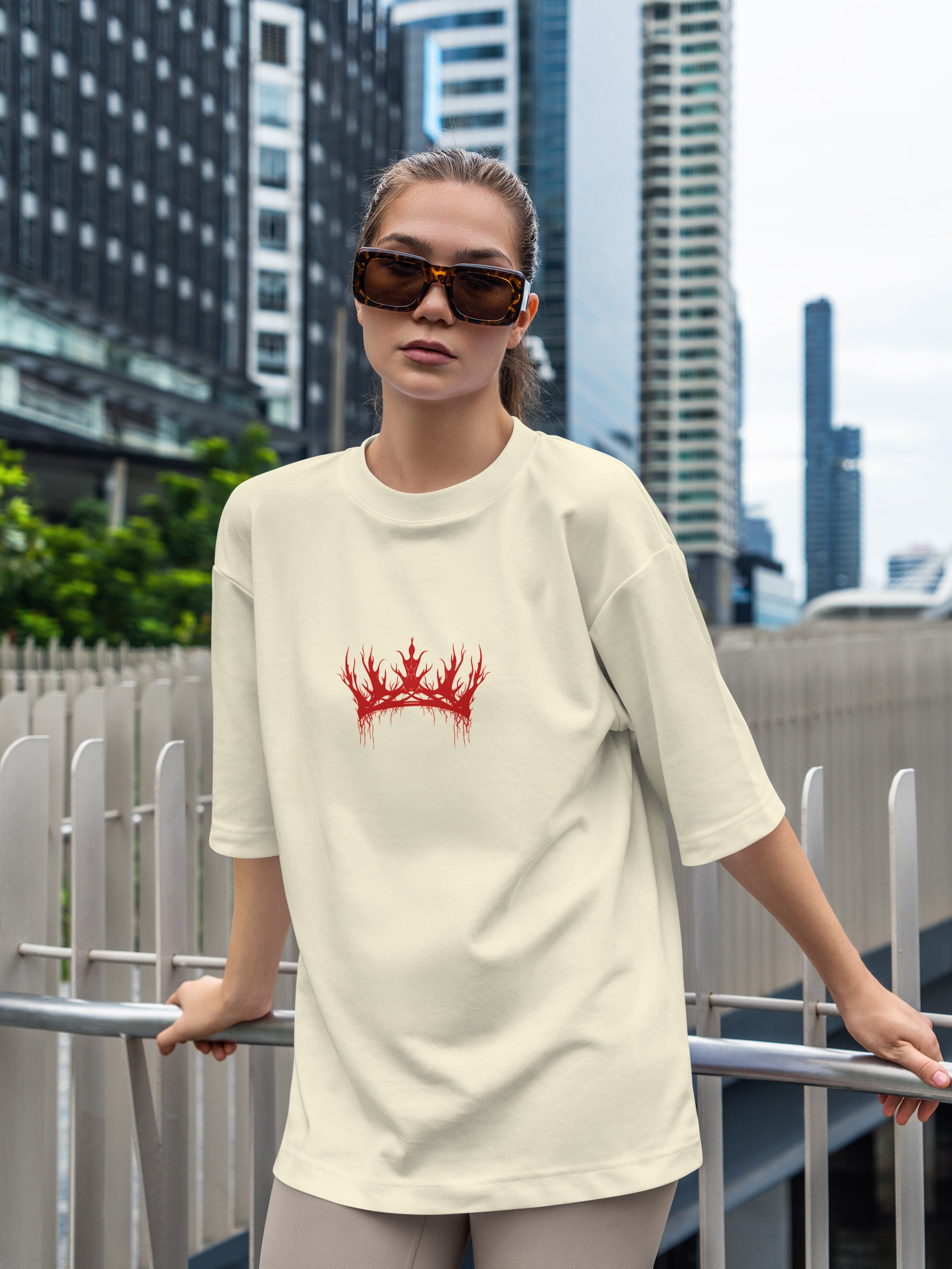 Queen Oversized Tee
