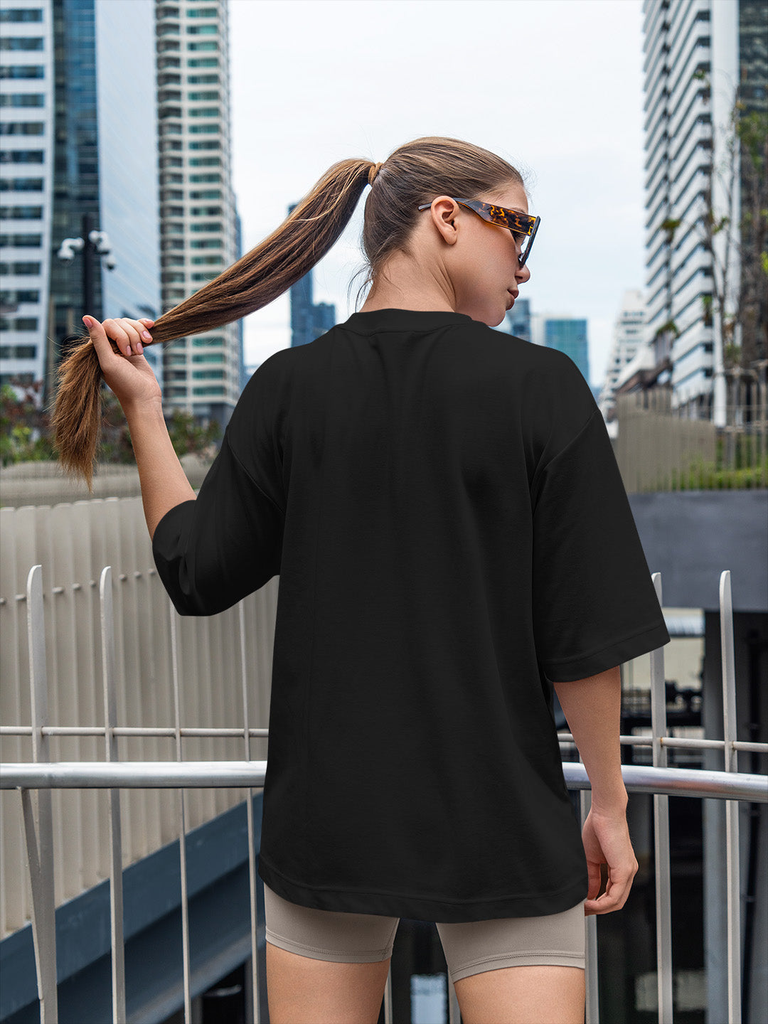 Black Solid Oversized Tee